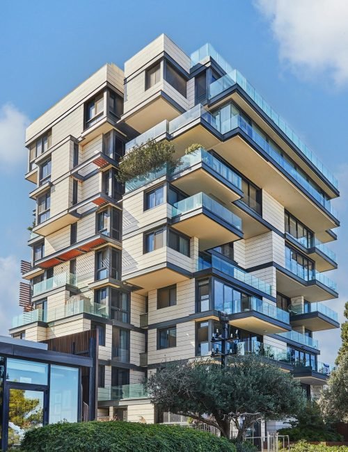 luxurious-house-with-balconies-on-boulevard-near-the-sea-with-green-spaces